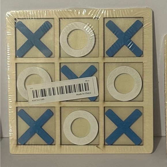 Wooden Tic Tac Toe Game Free with any purchase - Picture 1 of 1